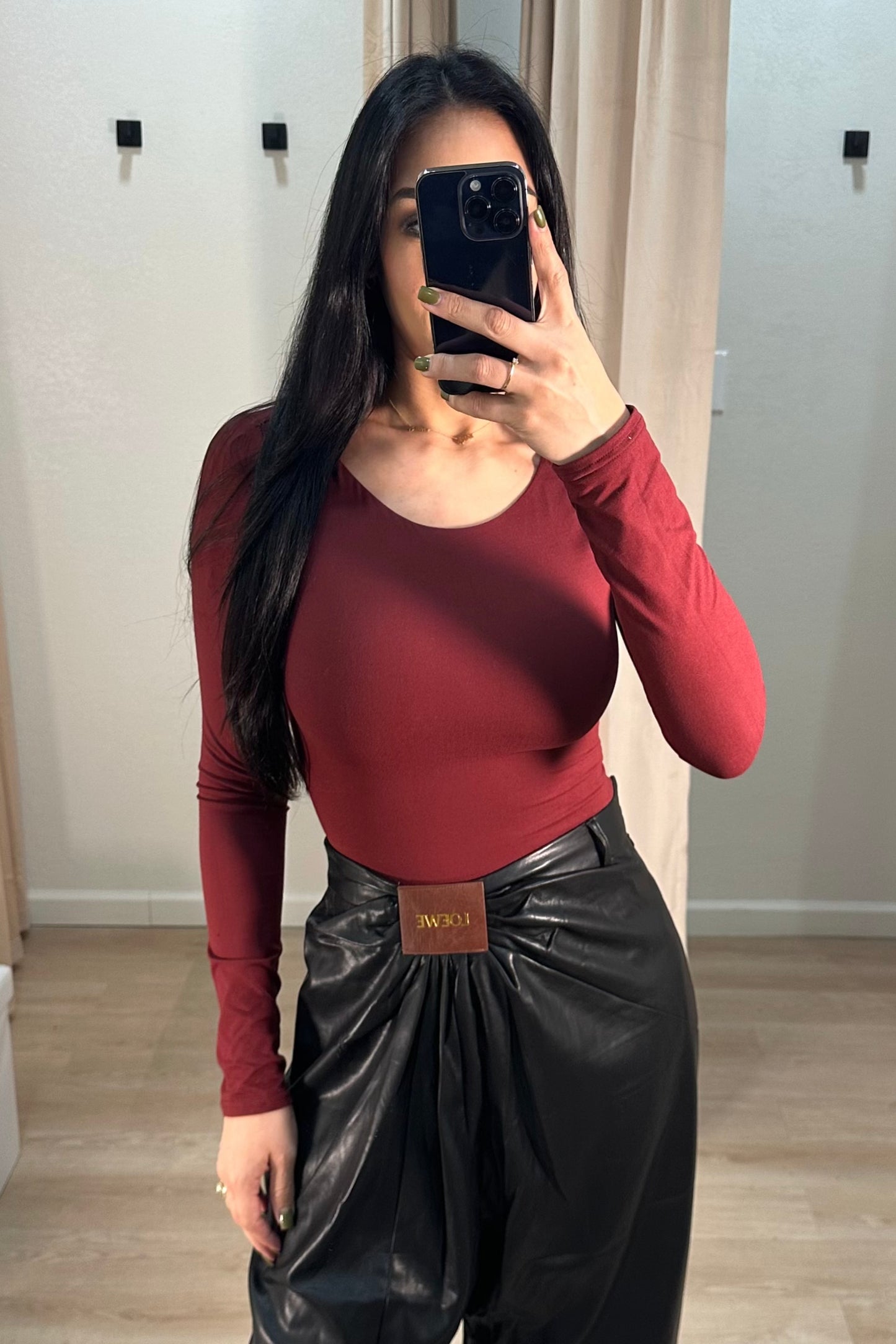 sleeve top