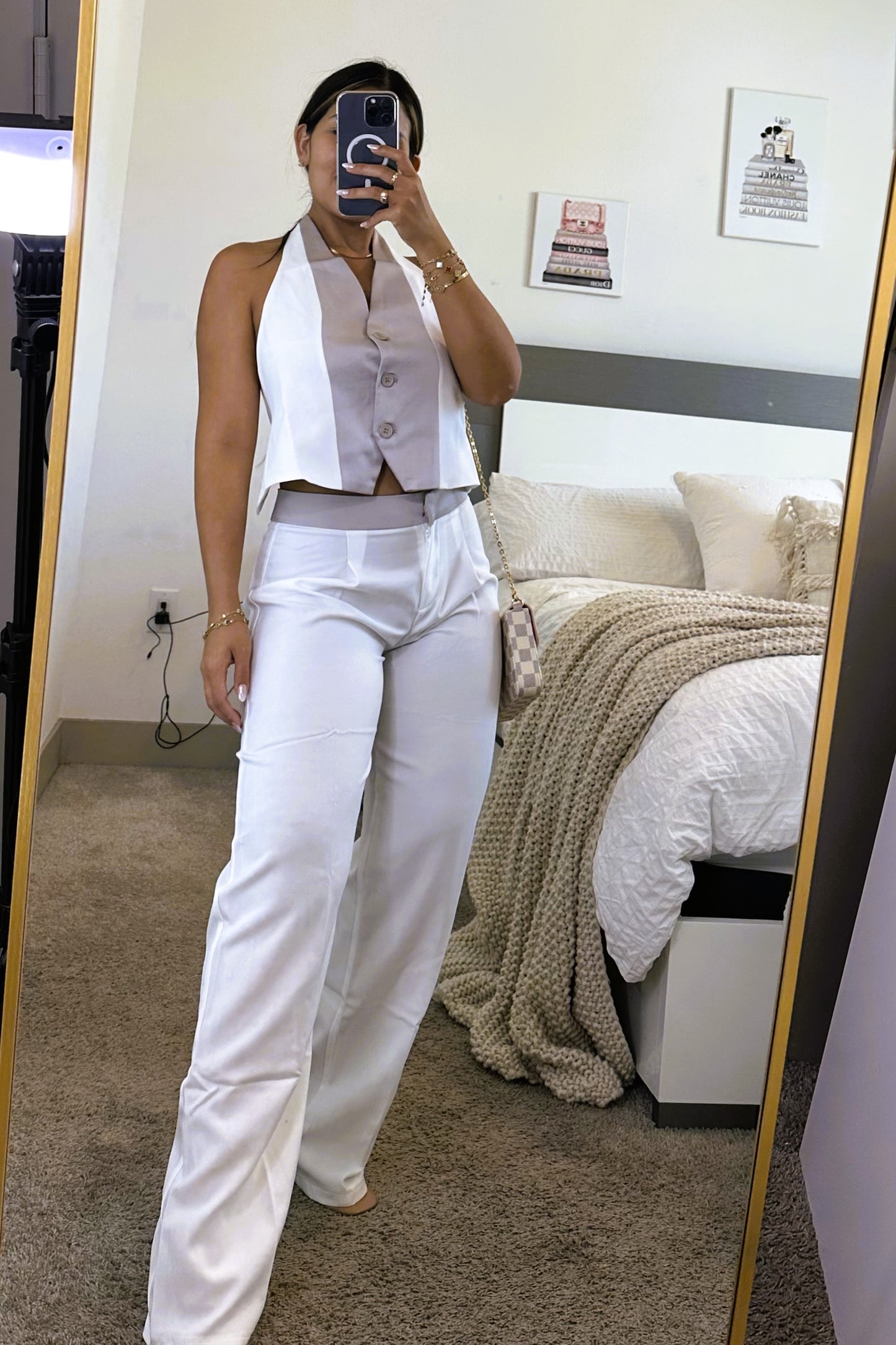 Vest and pant white