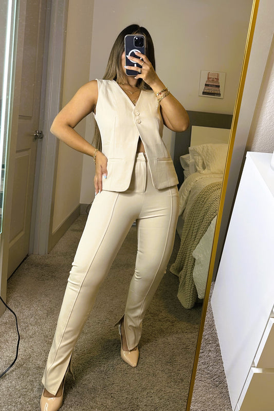 Line vest and pant taupe