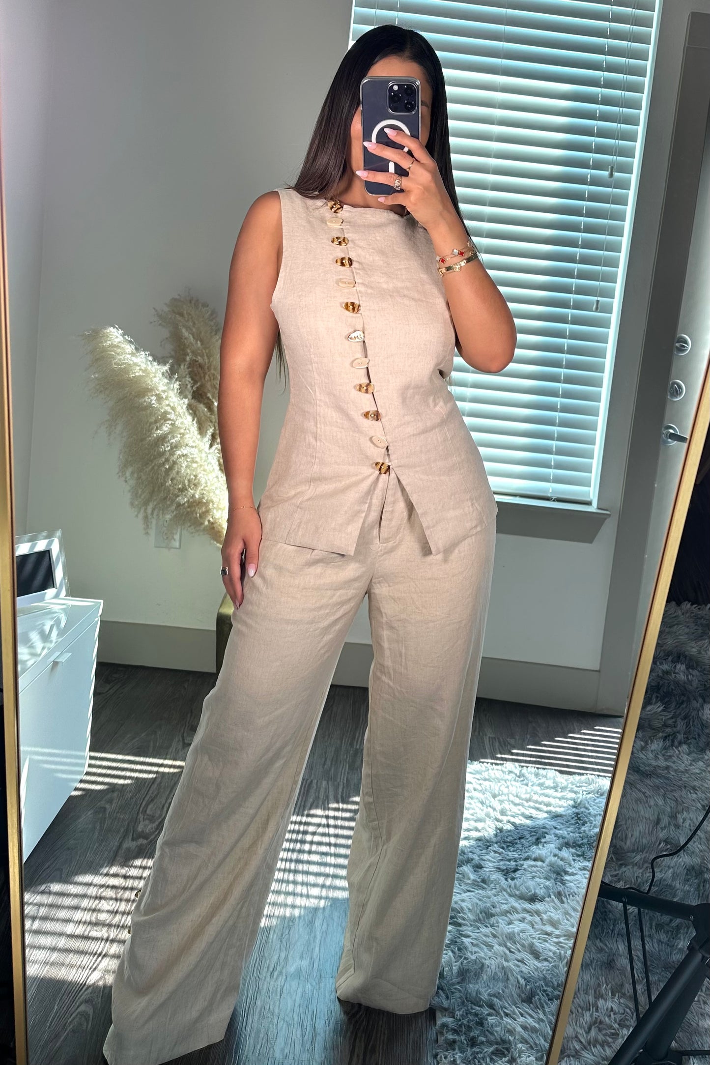 Multi accent button oatmeal