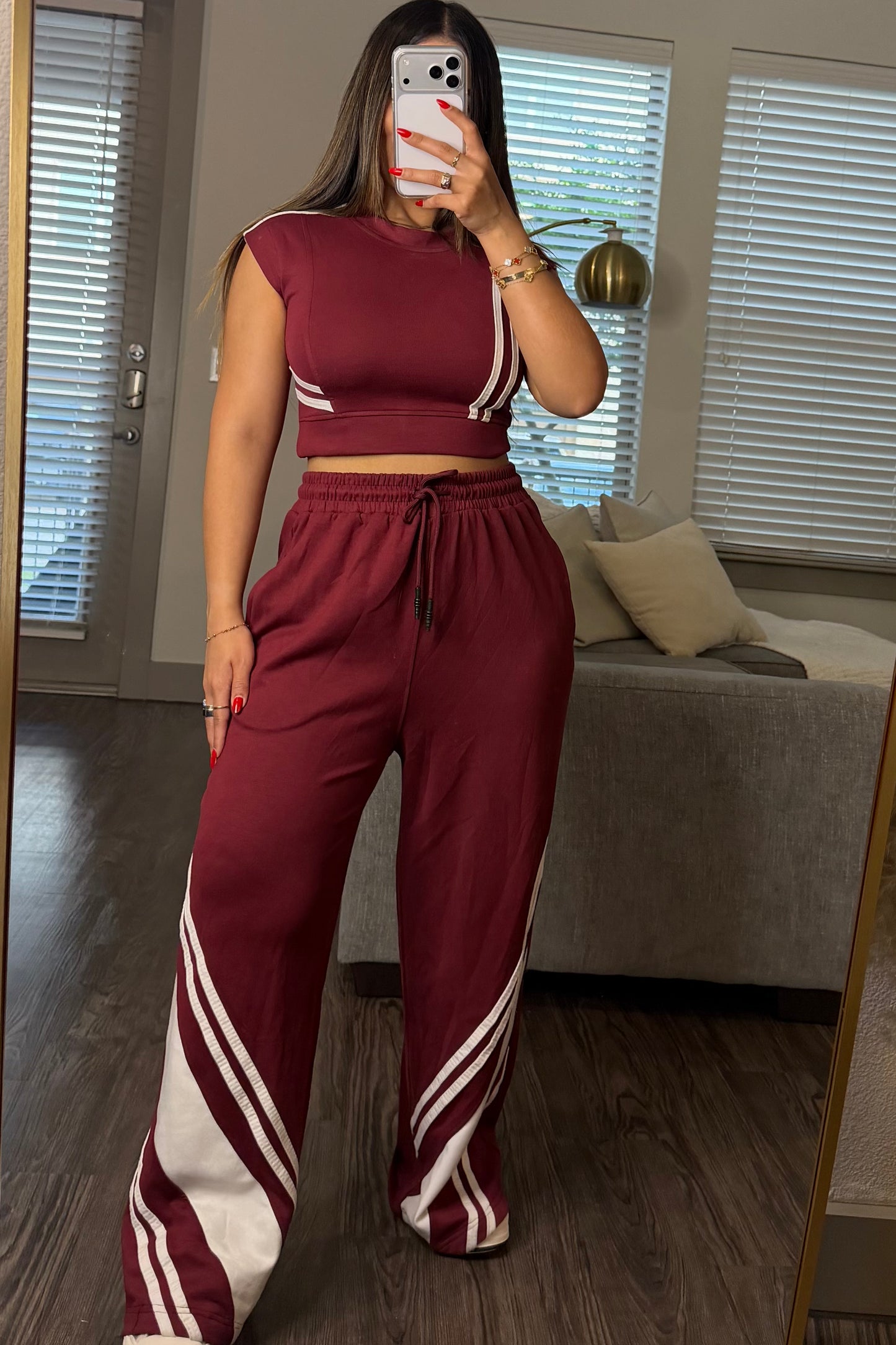 Burgundy confy set