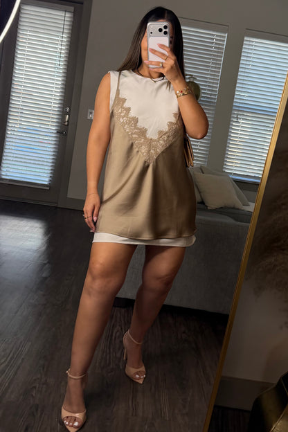 Layared slip top with lace