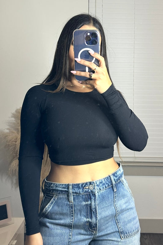 Crew neck long sleeve basic top