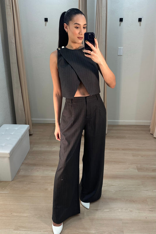 Sleevelees wrap top and pant charcoal