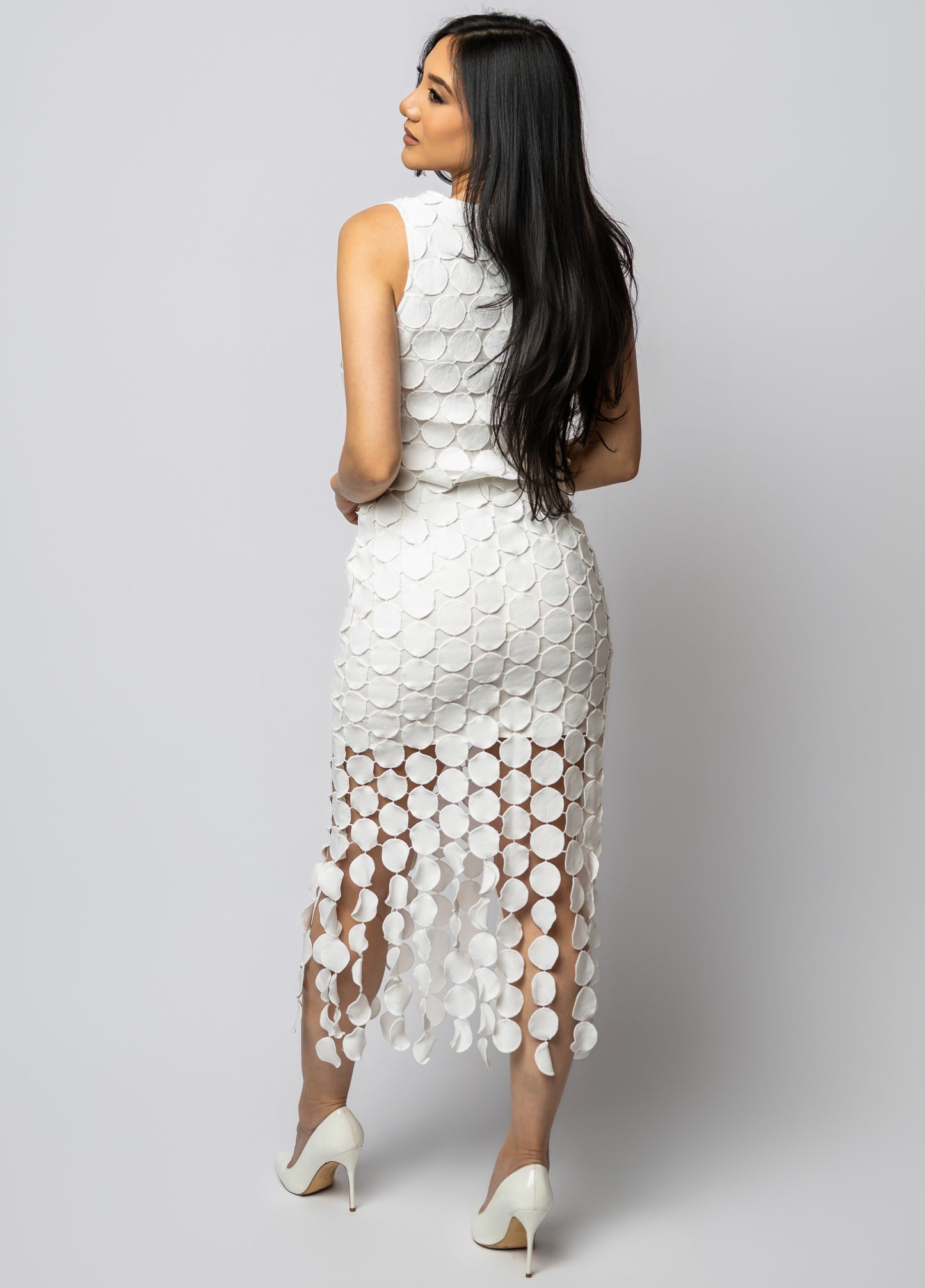 Round crochet ivory set